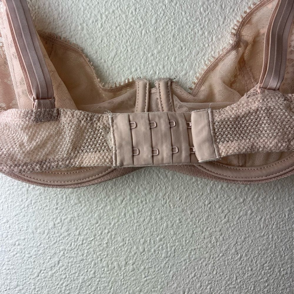 Chantelle Day to Night Lace Unlined Demi Bra size 32 DD - Picture 7 of 8